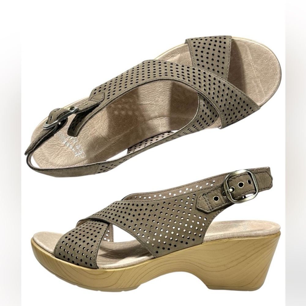 Dansko Jacinda Shoes Womens 40 US 9,5 Taupe Leather Perforated Slingback Sandal